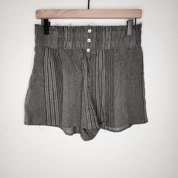 Blue Rain Olive Green Striped Raw Hem Flowy Pull-on Fashion Shorts Medium Casual - Picture 1 of 8